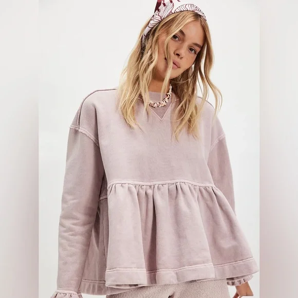 Free People Baby Doll Oversized White Sweatshirt. Size M - Picture 1 of 6